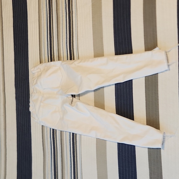 GAP girls stretch leggings, white, size 6. Adjustable waist. - Picture 4 of 6